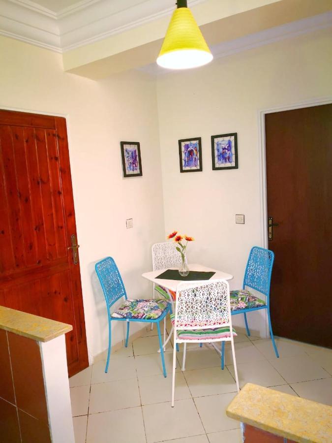 Reta-Inn Martil Beach Bagian luar foto